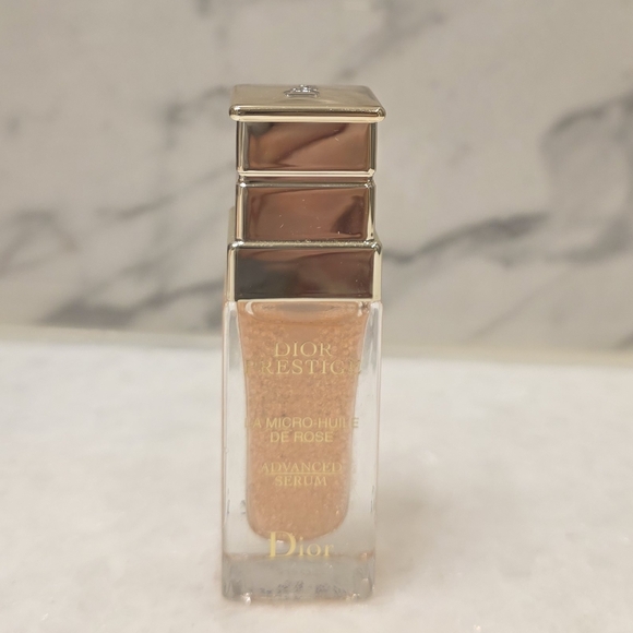 🌸🌸 Dior Prestige La Micro-Huile de Rose Activated Serum